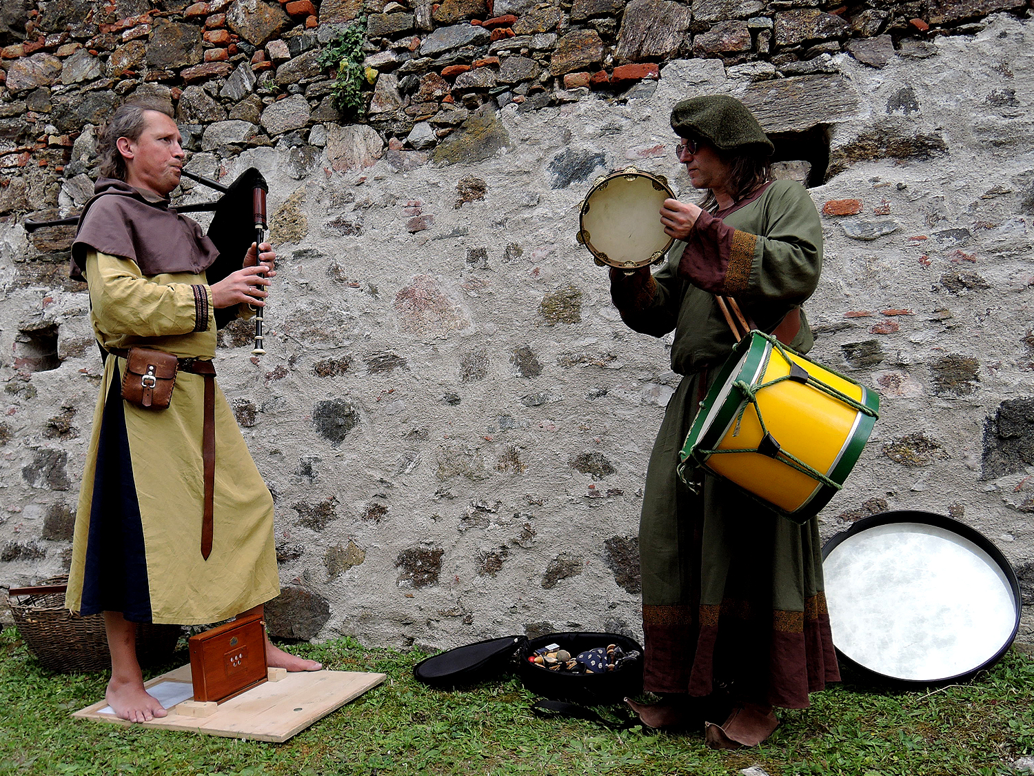 Perinhart & Knüppelknecht:  Großes Ritterfest auf der Burgruine Kirchschlag